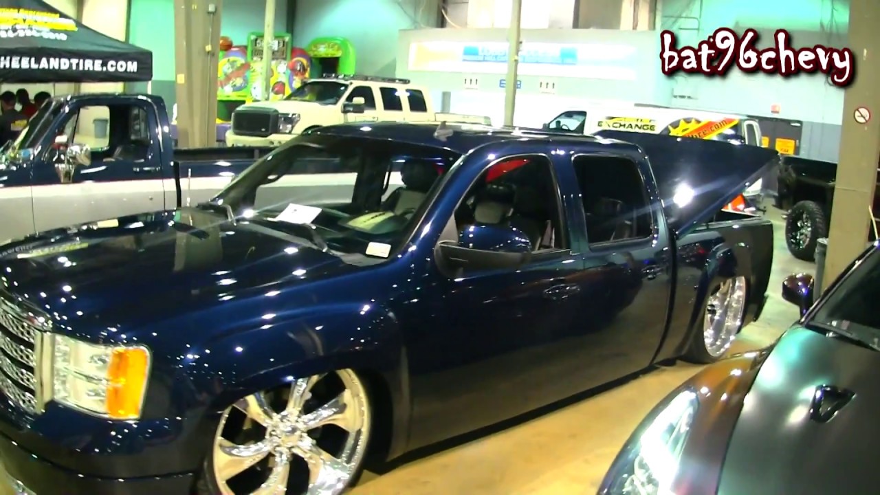 2012 GMC Sierra 1500 Truck BAGGED on 26x12