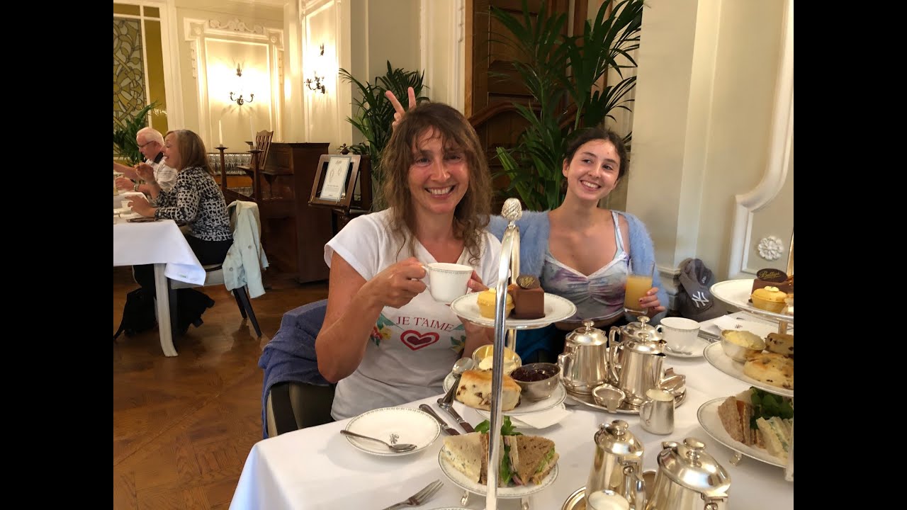 A PERFECT, BRITISH AFTERNOON TEA AT BETTY'S TEA ROOM IN HARROGATE, UK: SANDWICHES, SCONES & CAKES!