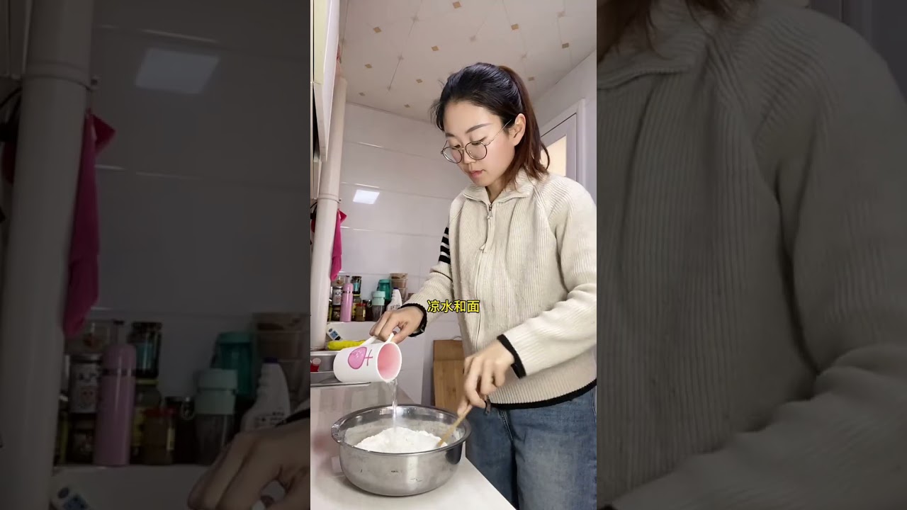 又是一年冬至，给孩子们包了爆汁牛肉水饺，祝大家冬至快乐！#记录真实生活 #今日冬至 #宝妈的日常vlog @DOU+小助手