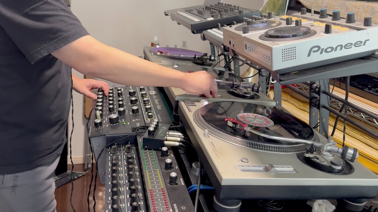Deep House After Hours Vinyl DJ MIX 123 BPM Winter 2025 #370 