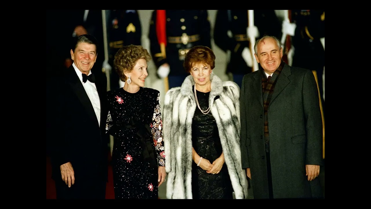 36 лет назад   Михаил Горбачев избран единственным в истории СССР президентом