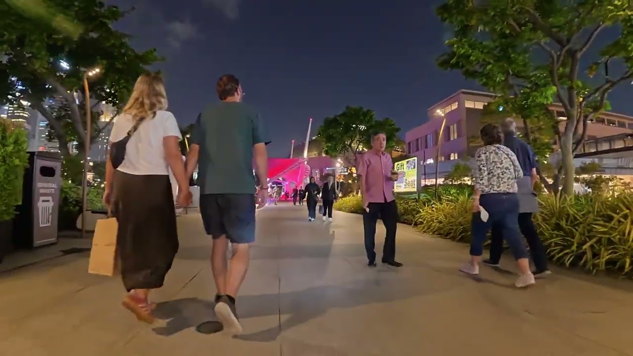 Friday night through Marina Bay and Clarke Quay [PCN with a bit of road]