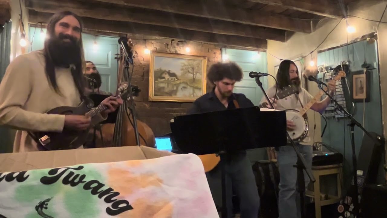 I’ll Fly Away/ Long Journey Home/ Tractor/ Banjo Signal Medley - Woodland Twang