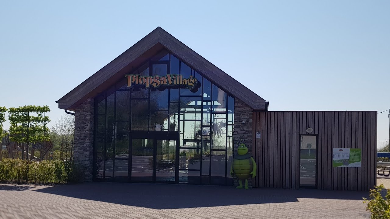 ik heb eens un bezoekje hé nomen in plopsa Village