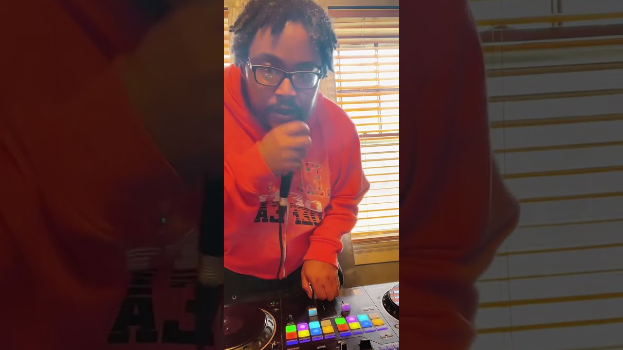 Morning Vibes With Dj E-Dub Via TikTok from Friday Mixshow 2/20/26