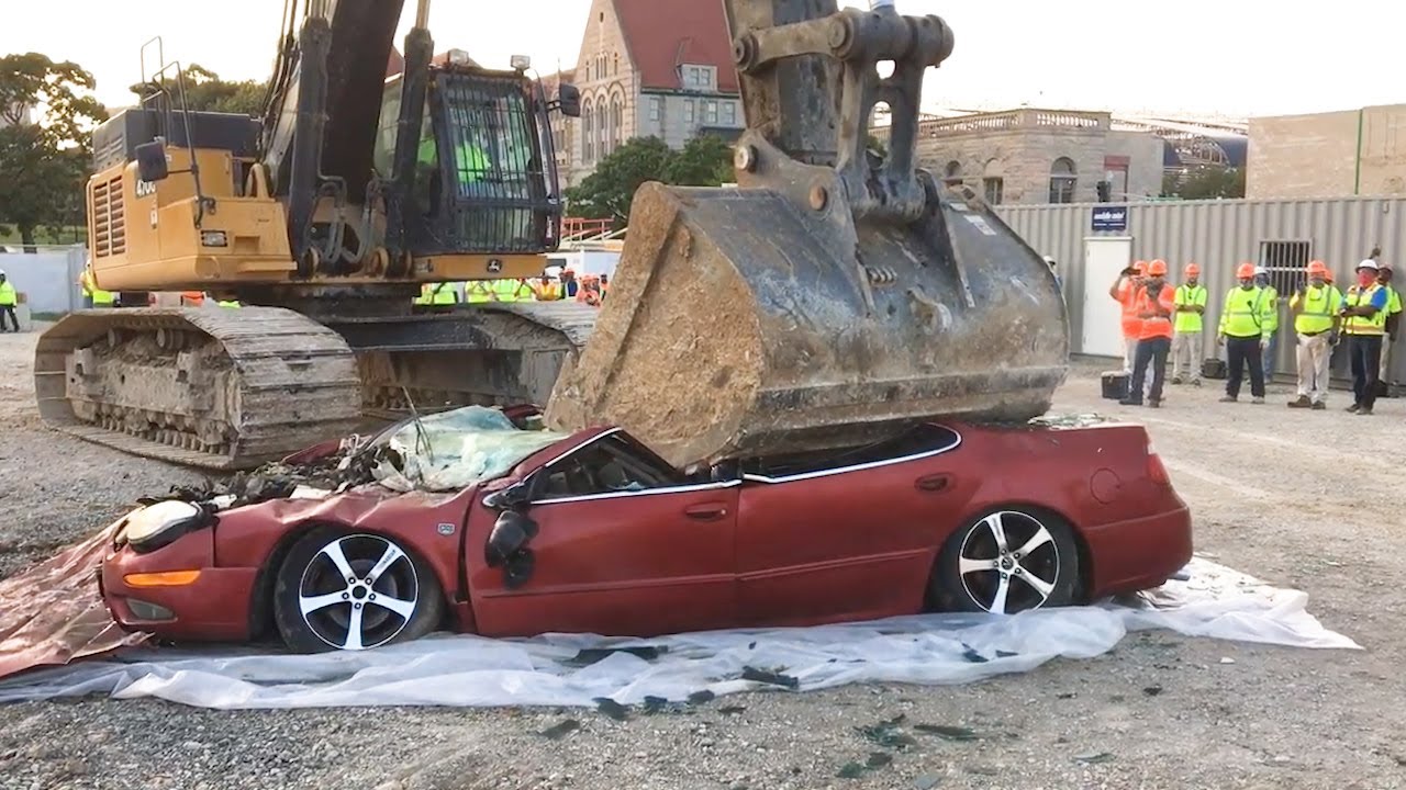 Incredible Dangerous Powerful Excavator Destroy Car For Recycle - Biggest Heavy Equipment Machines