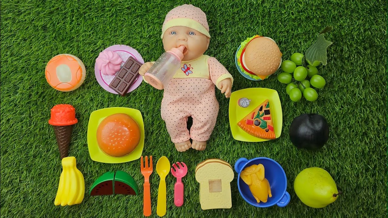 Baby Doll Feeding Time 🍔🍕 Ice Cream & Fruit Toy Food Play for Kids