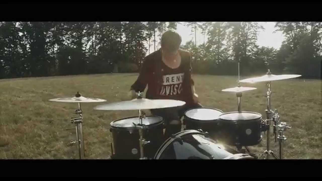 W.A.F. - Tak se pousměj (oficiální videoklip)