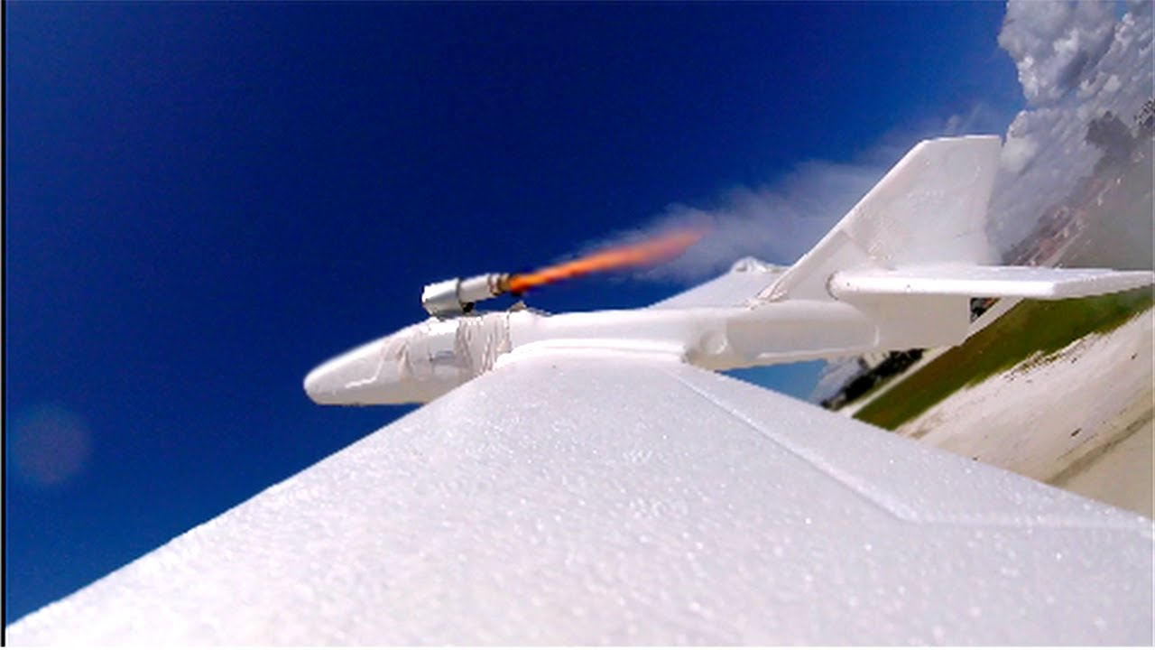 DIY Rocket Powered Plane!