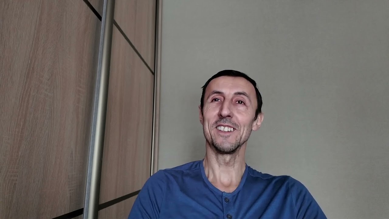 Хотел поддержать женщин