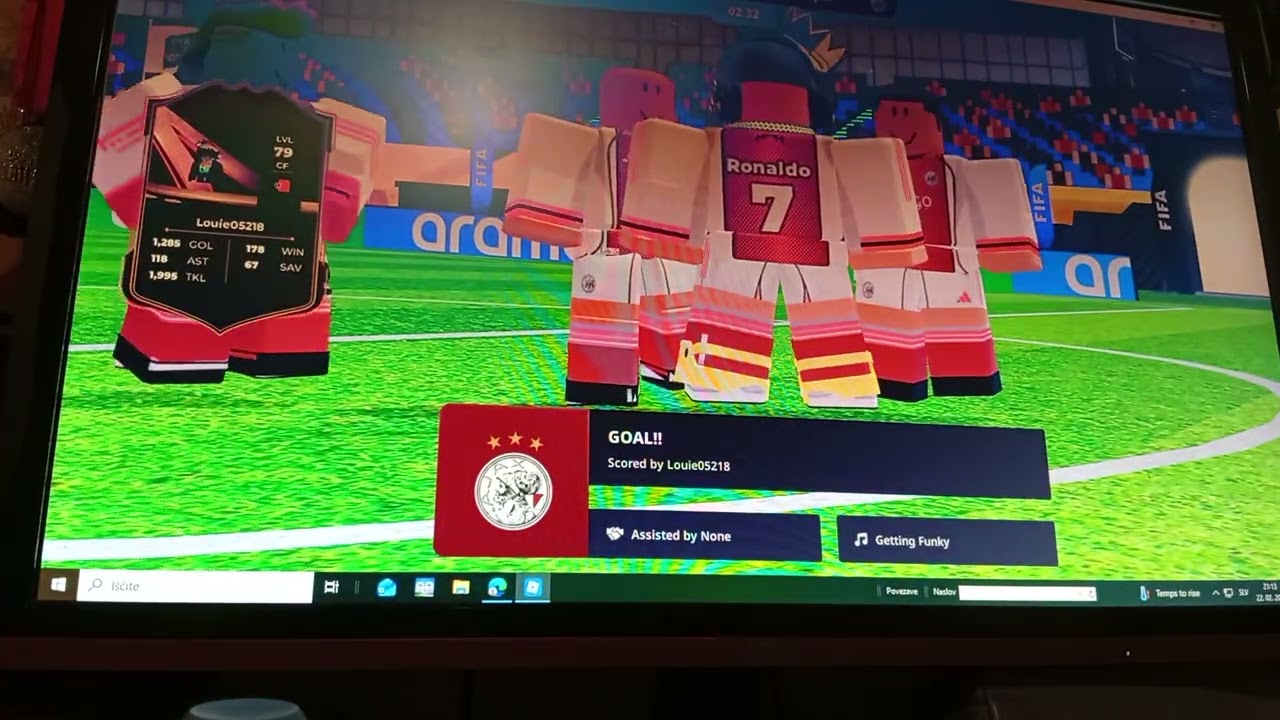 Igranje robloxa prvi video😁