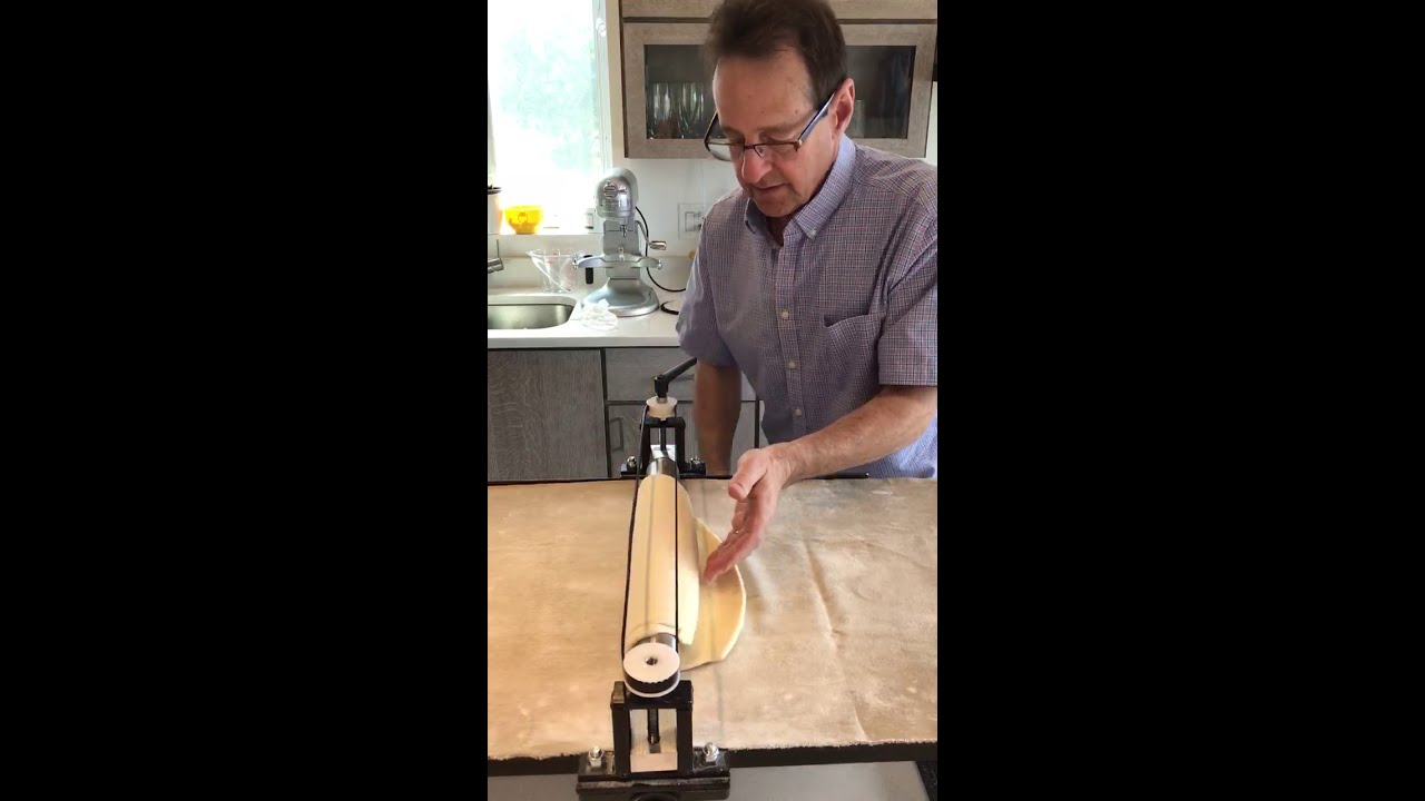 Synchronized gap adjusters for the JTDesigns Dough Sheeter and Clay Slab Roller