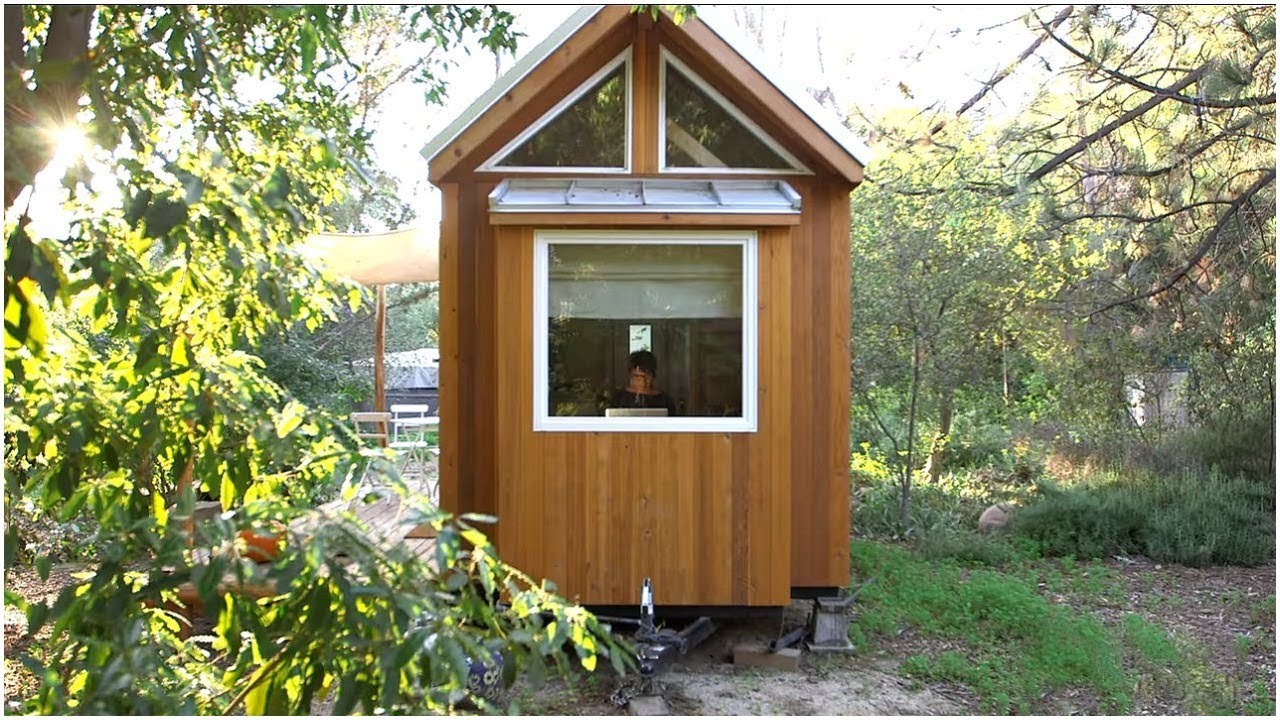 Her Tiny Home May Be Just 140-Square-Feet&mdash; But Wait Until You See What&rsquo;s Inside