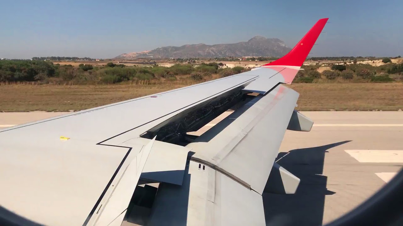 Landing at Kos Airport (Greece) with a Embraer ERJ-195 from Austrian Airlines