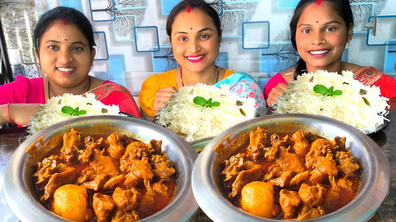 New eating rice with spicy🔥🔥chicken curry Saag fish curry egg fry Bengali spicy chicken eating show