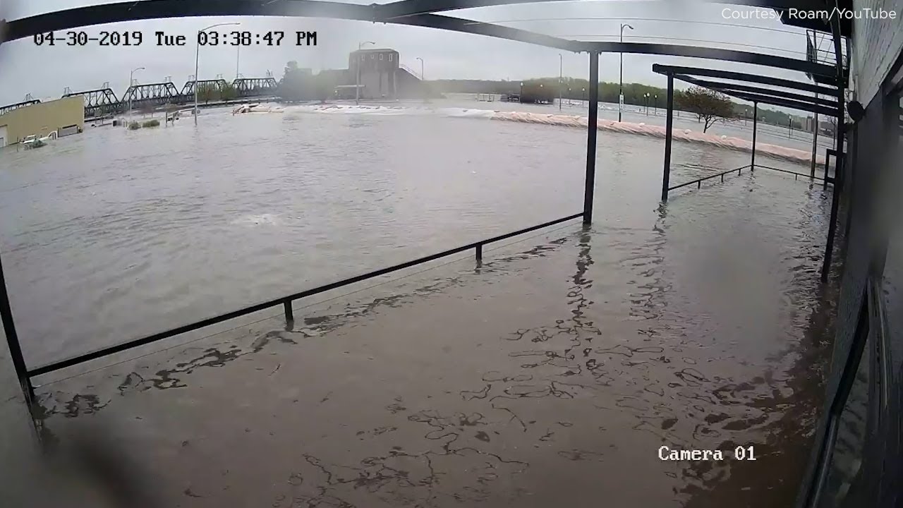 Davenport levee breach, flood caught on surveillance footage