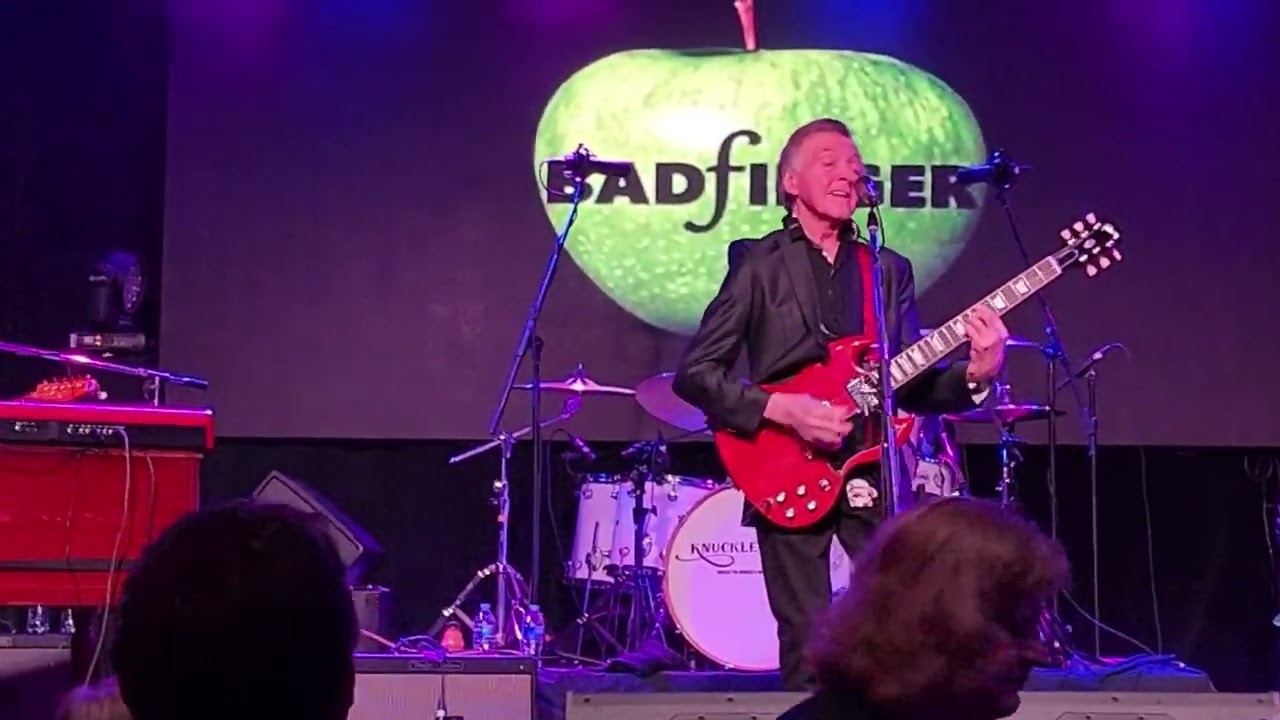 Baby Blue - Badfinger (featuring Joey Molland) 2/28/2023