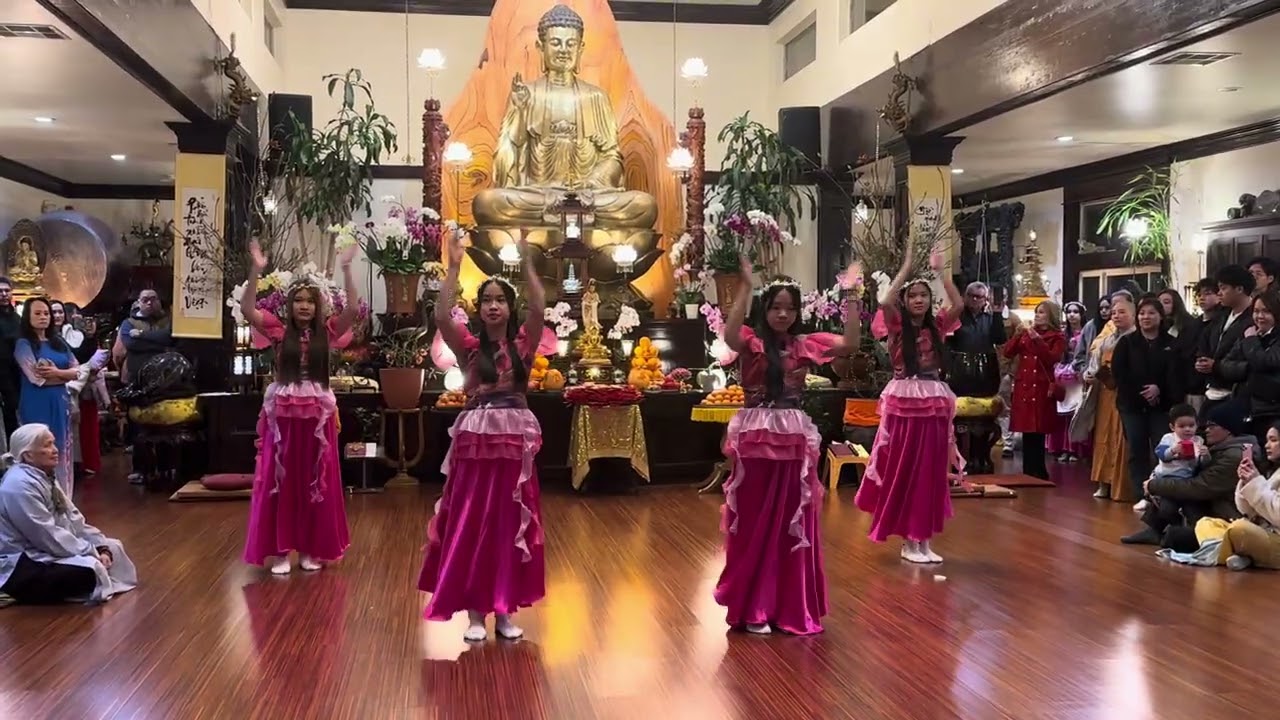 Bác Bling Bling ( Lunar New Year 2026) 