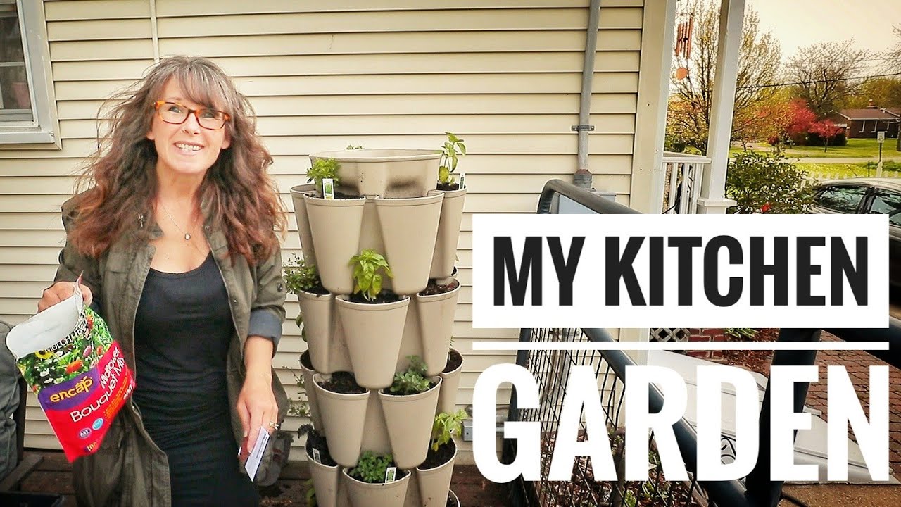 NO MORE CLUTTER in My Kitchen Garden | Growing Vertically