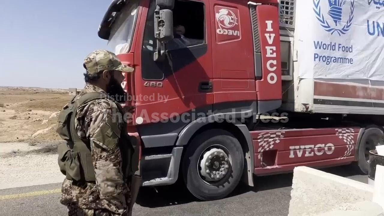 Aid convoy enters Syria's besieged city of Sweida