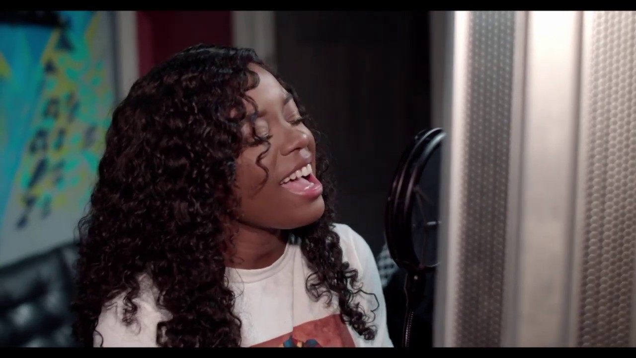 Whoa x I Want You Around - Snoh Aalegra Mashup | Lorea Turner