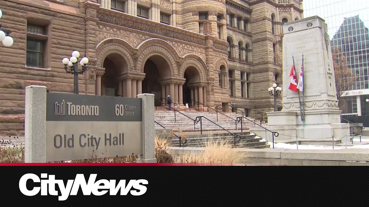 Facing hundreds of millions in repairs, Toronto Old City Hall to be vacant as of spring