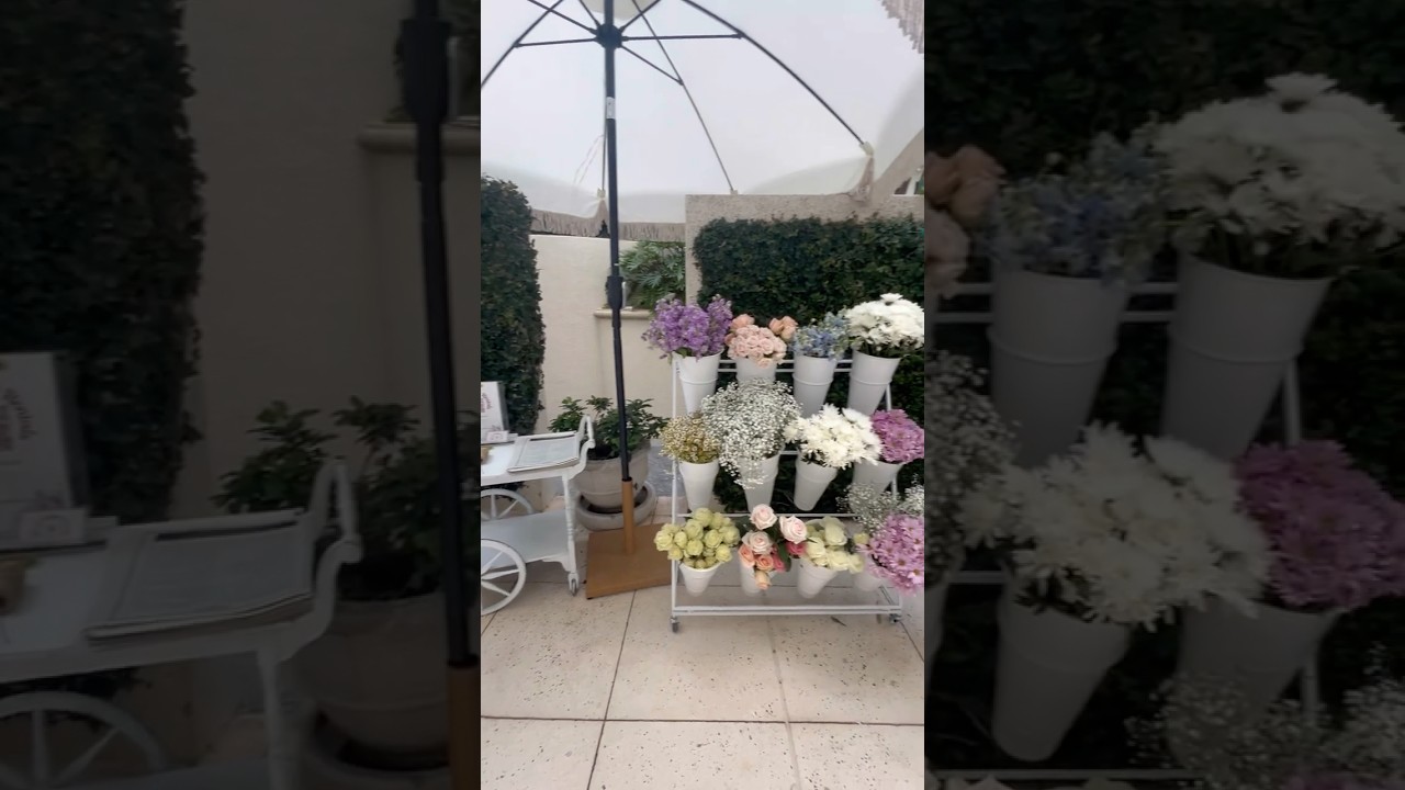 flower bar rental for a baby shower & our vintage stroller 🌷🍼￼￼