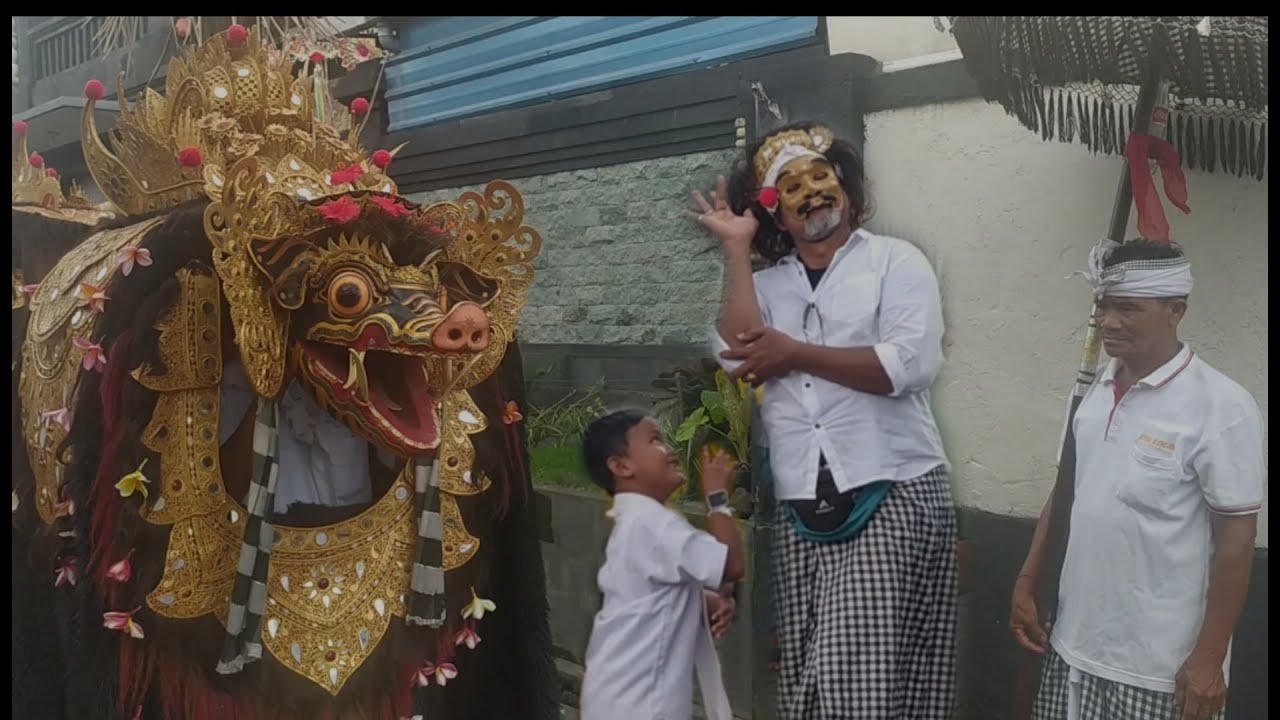 Ratu Ngurah Sakti 🙏🙏Ngelawang di Hari Raya Kuningan