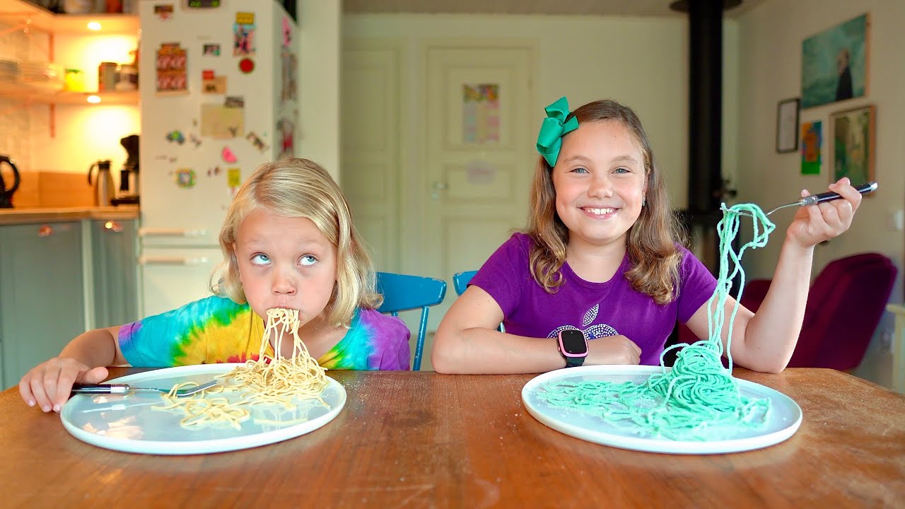 Godis vs Mat CHALLENGE - Gummy vs Real Food #4