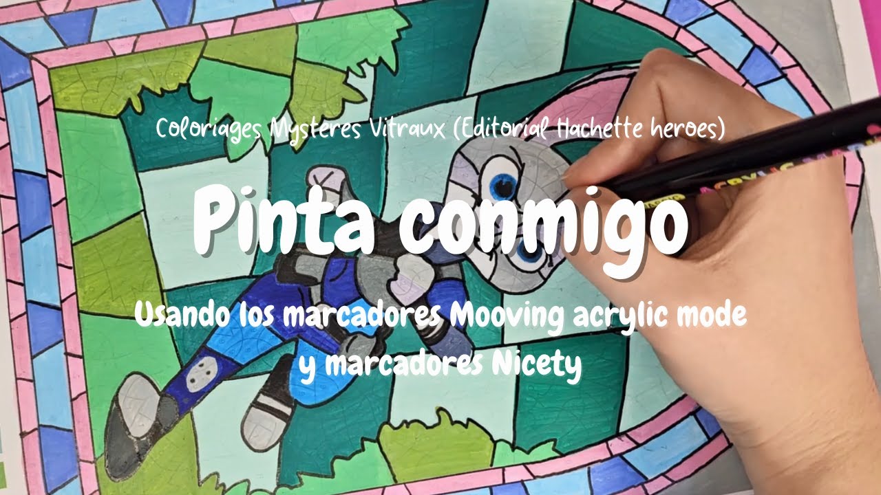 Pinta conmigo - Coloriages Mysteres Vitraux (Editorial Hachette Heroes)