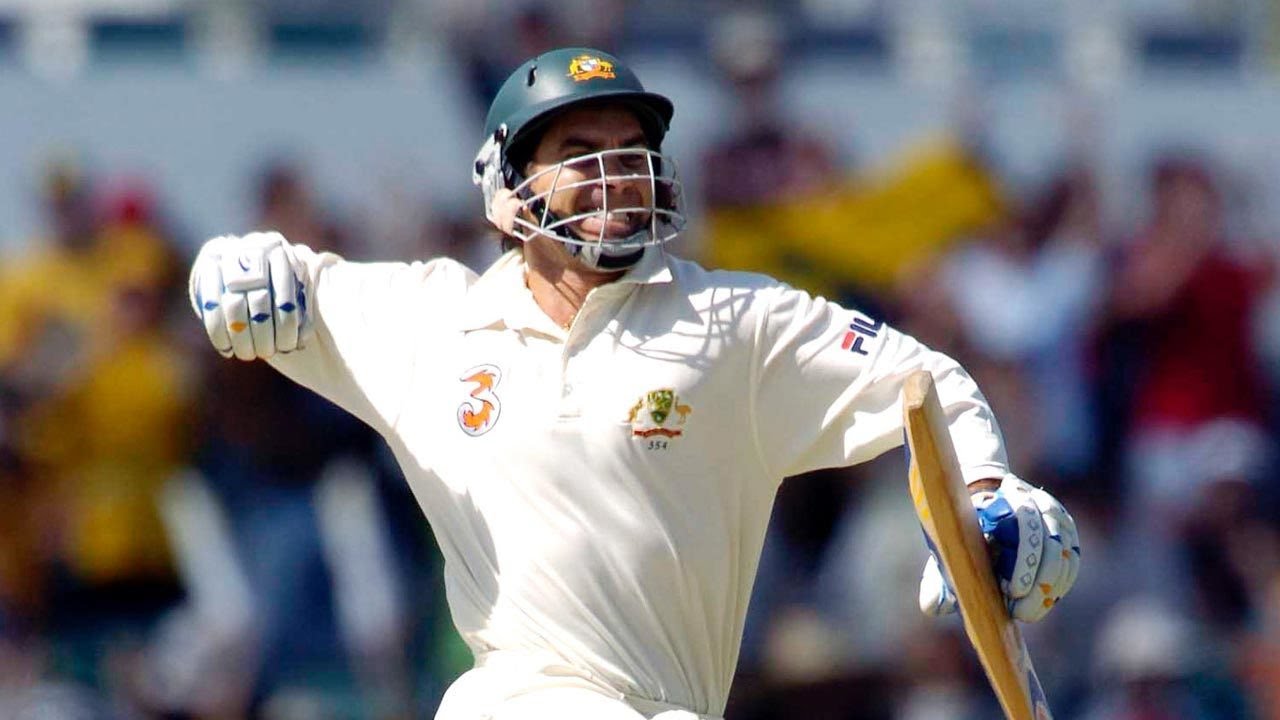 From the Vault: Langer plunders Pakistan for 191