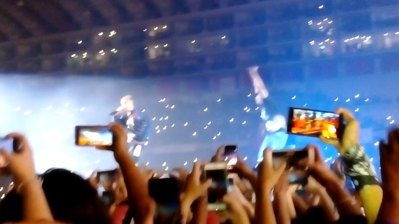 Justin Bieber - What Do you mean / Baby  PURPOSE TOUR LIMA PERU