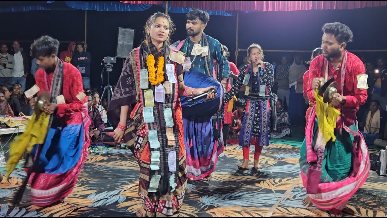 सुनीता साहू -:- उईछी सूरूज दिने बुड़ीब  हे बन्धु बुड़ीब----। कीर्तन धारा -:- सुखासोड़ा ।।