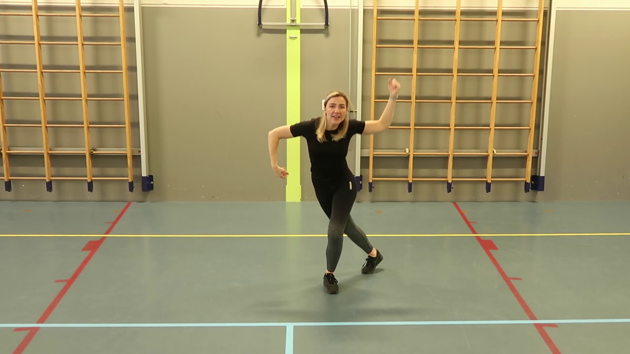 MoveWithMoos - Dans: In de schuur