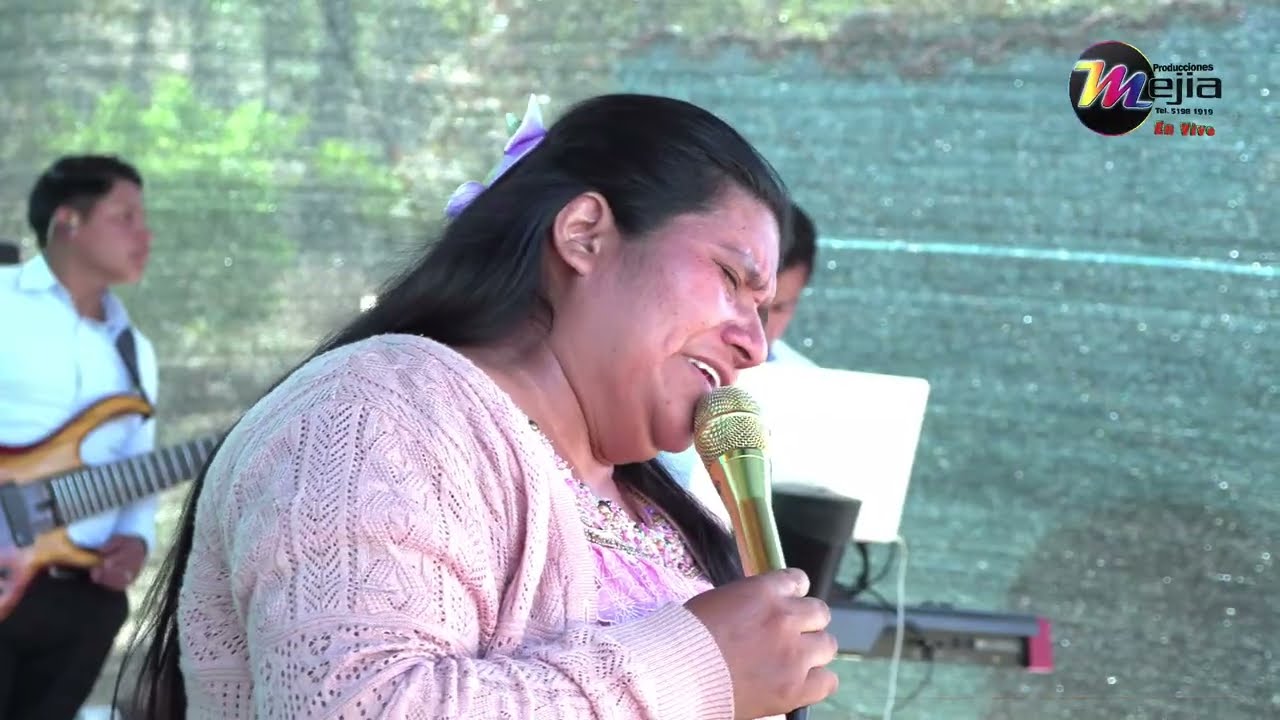 Solista Martina Osorio/ Tululché Primero Chiché