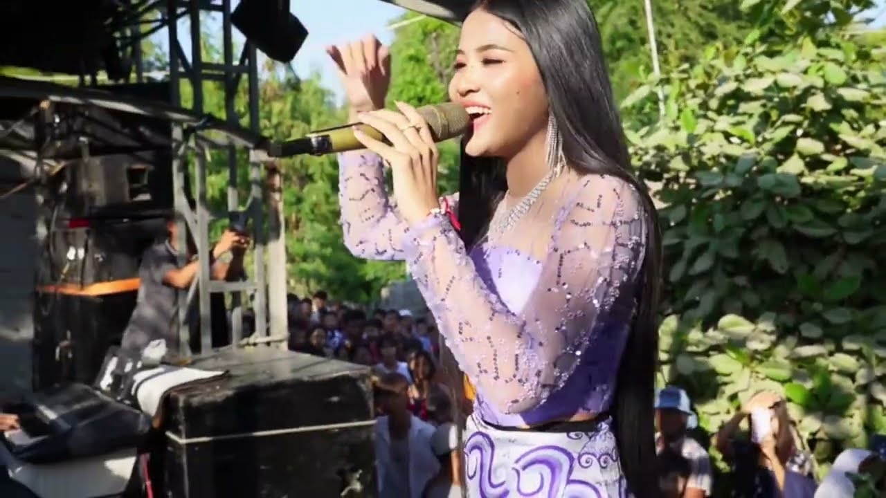 ရွှေမှော် - အချစ်တိုင်းပြည်မှာ အမုန်းမရှိတဲ့ အသည်း