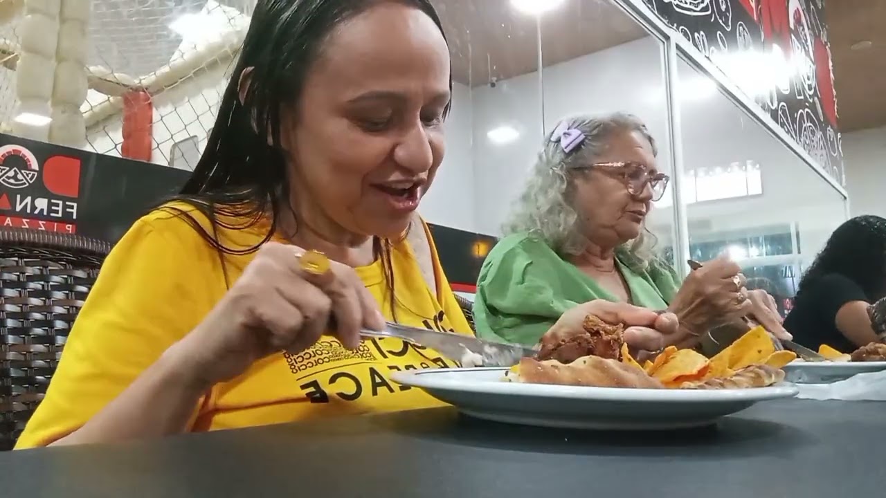 Quando você sai para dar uma volta na rua e dar de encontro com a pizzaria logo no dia do rodízioio