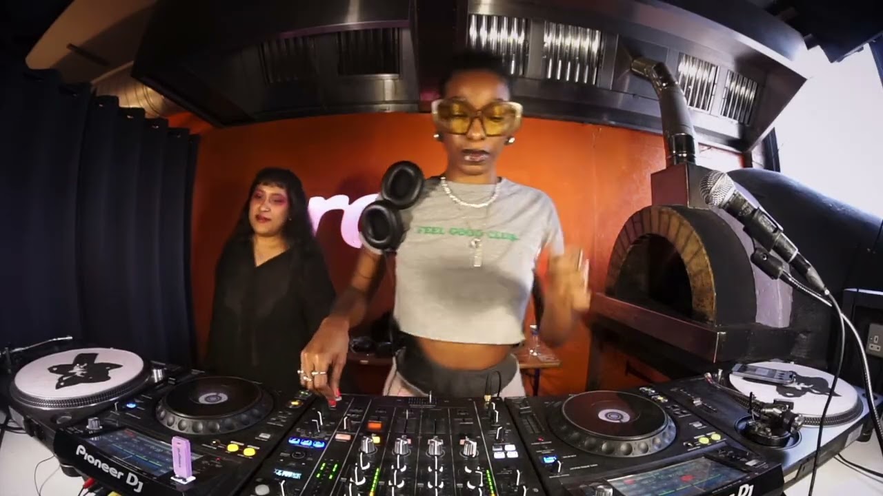 Meme Gold & THAMANNA - CROP RADIO - 23/10/25