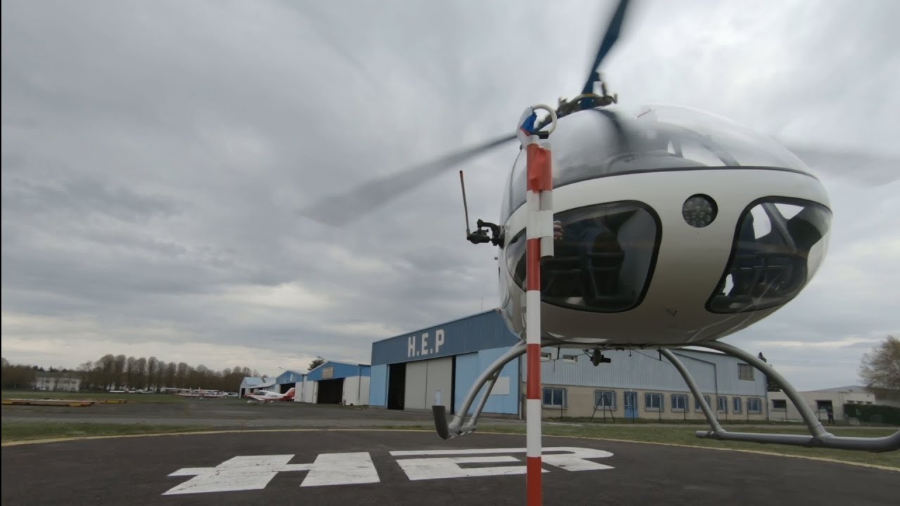 Je fais le test du Seigneur des Anneaux en hélicoptère Cabri G2 - LOW FUEL HELICOPTER LIFE