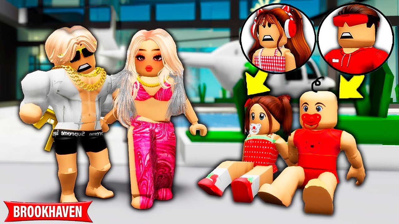 ESPIONAMOS um CASAL de TRAIDORES RICOS sendo BEBÊS e ISSO ACONTECEU... BROOKHAVEN RP Roblox