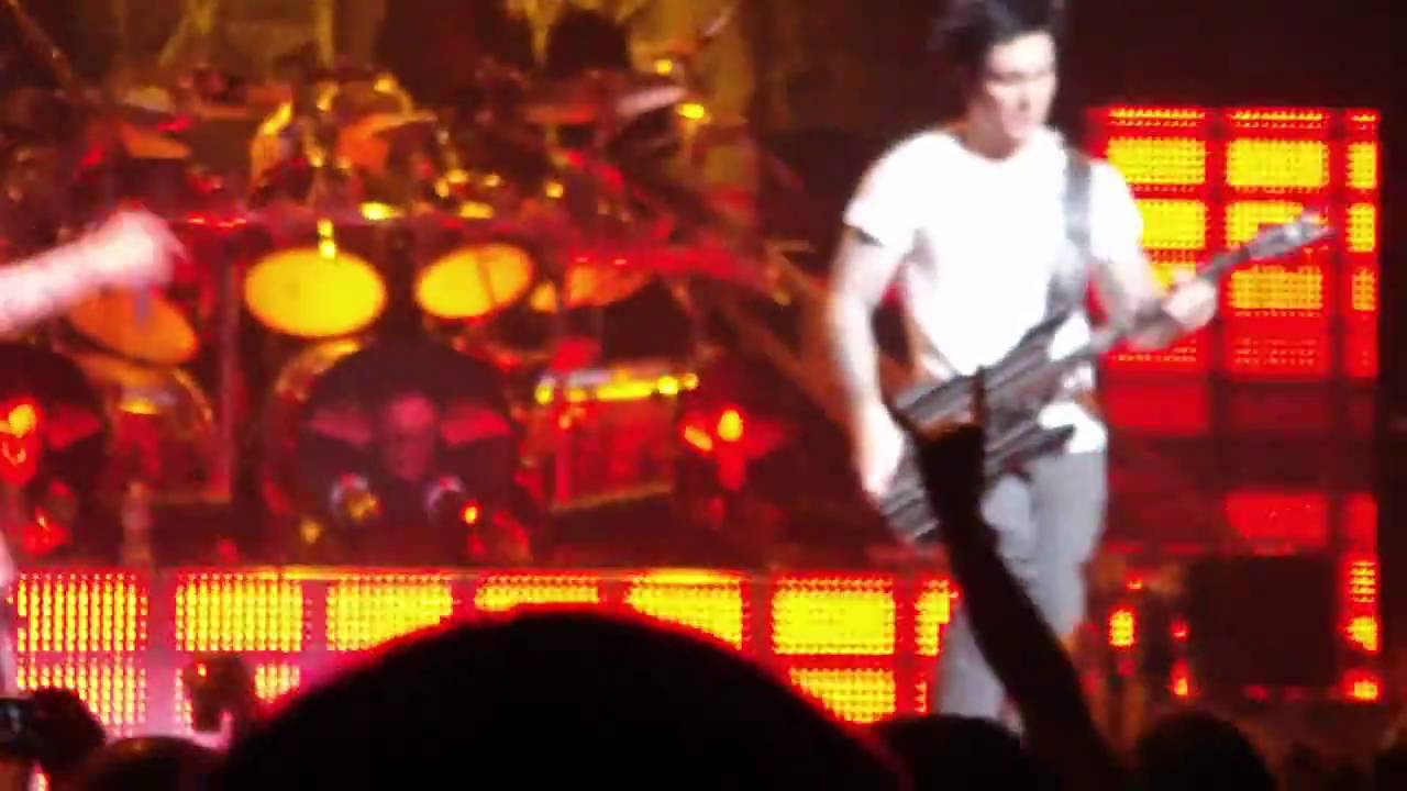 Avenged sevenfold  bat country (live) nokia la live, downtown LA, 4/16/09
