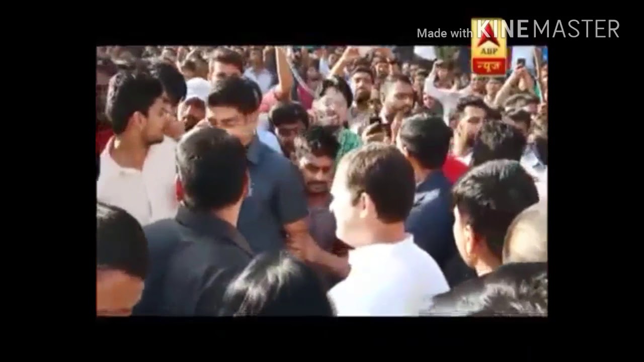 Rahul gandhi enters SSC Protest at CGO complex