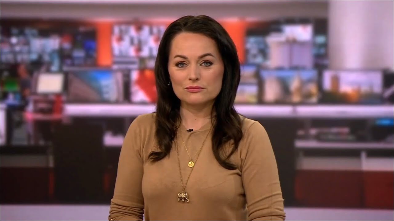 BBC News (with Victoria Valentine) 05BST - 26 April 2023