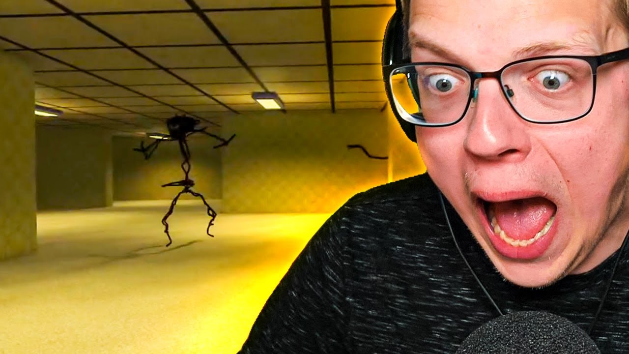 DE BACKROOMS in ROBLOX IS SUPER ENG! (Apeirophobia)