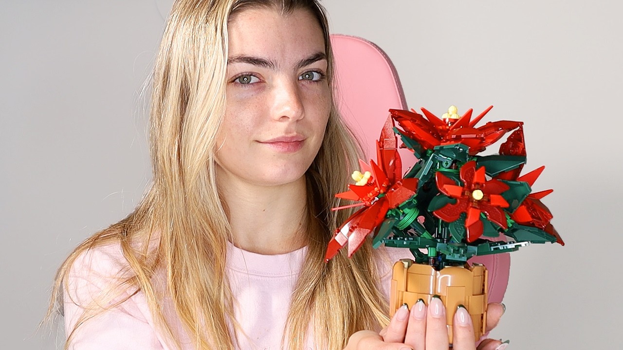 Lego Poinsettia Building and Review