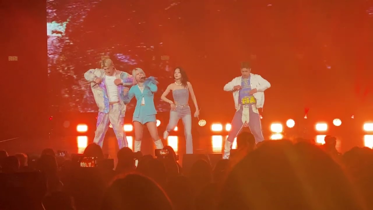 Kard Gunshot 4K Fancam 20220830 Dallas Wild KARD Tour