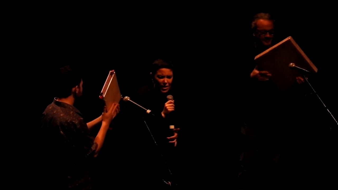 Ana Laíns - O fado do tempo morto (Fado Menor) live at Centro Cultural Olga Cadaval
