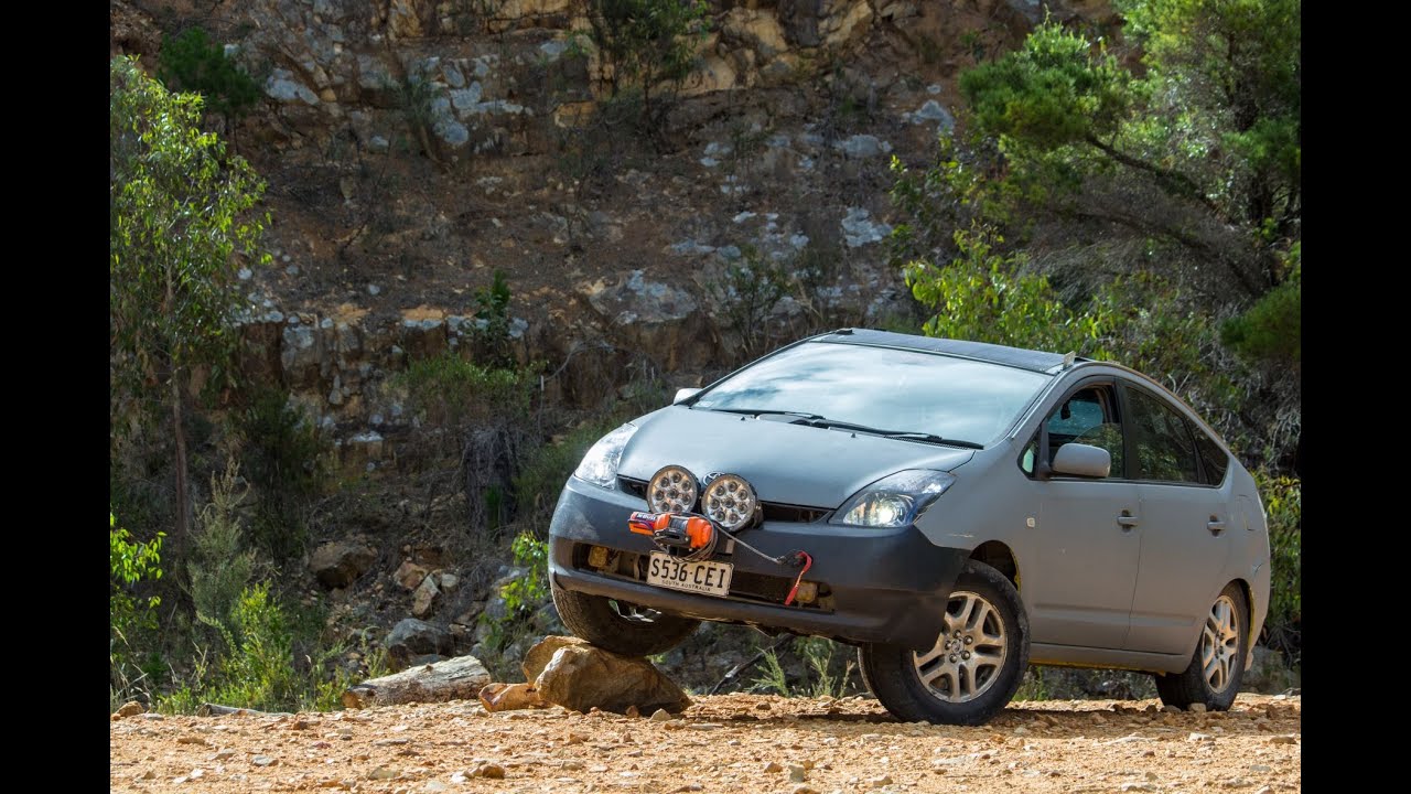 Big Wheel Lifts as Prius Explores Abandoned Quarry!