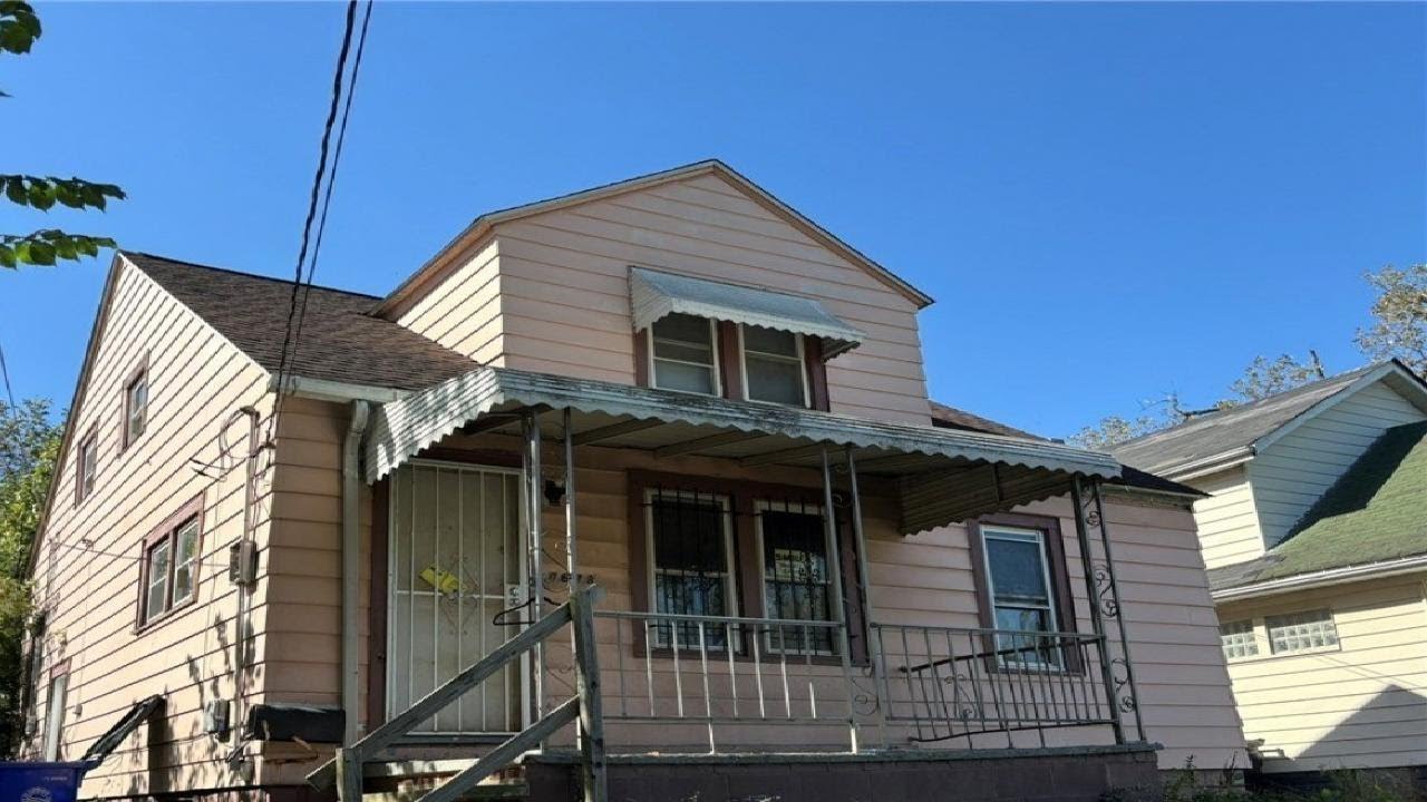 4678 E 147th Street, Cleveland, OH Presented by Leilani Bowersock.