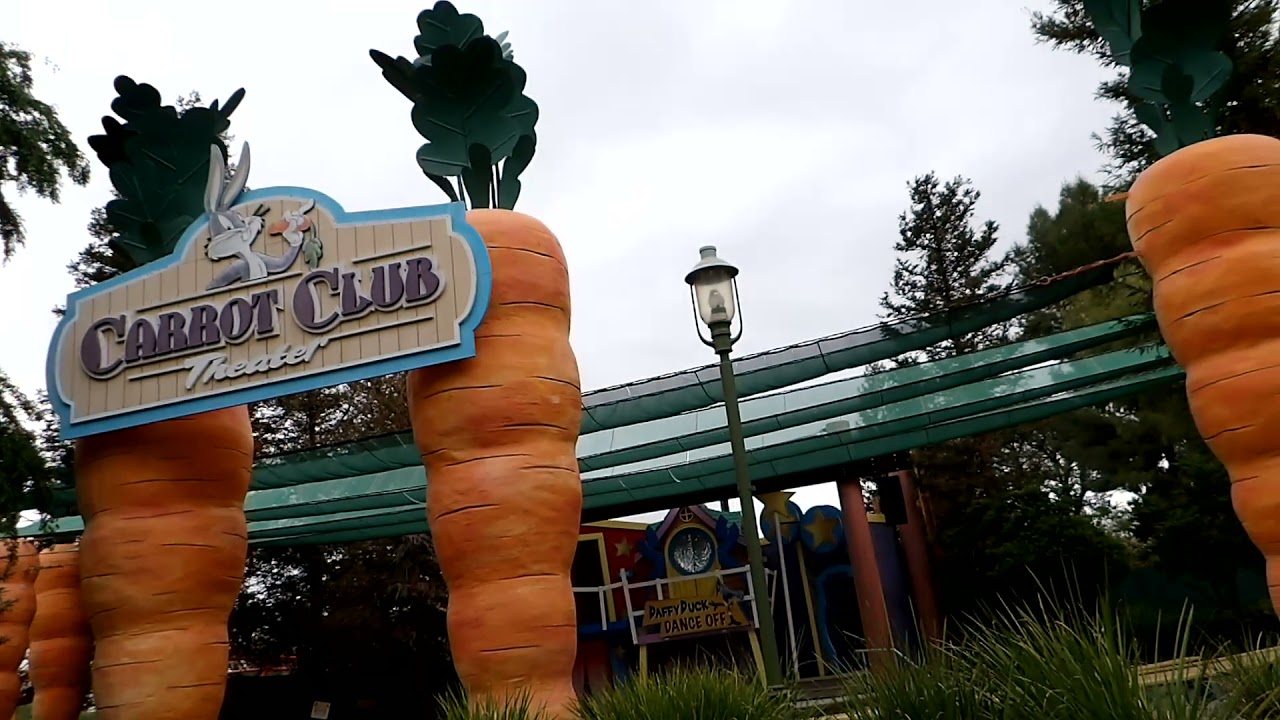 BUGS BUNNY WORLD QUICK WALK THROUGH SIX FLAGS MAGIC MOUNTAIN!!! (4/13/21)